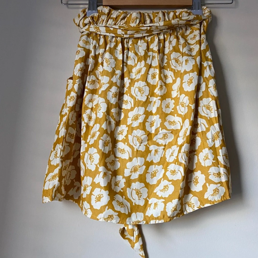 Yellow white floral paperbag mini skirt XXS